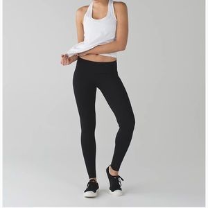 LuluLemon Midrise Leggings (Wunder Under Pant III)